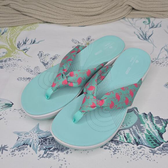 NEW Clarks Cloud Steppers Arla Glison Flamingo Jersey Flip Flops Size 10 - Picture 2 of 10